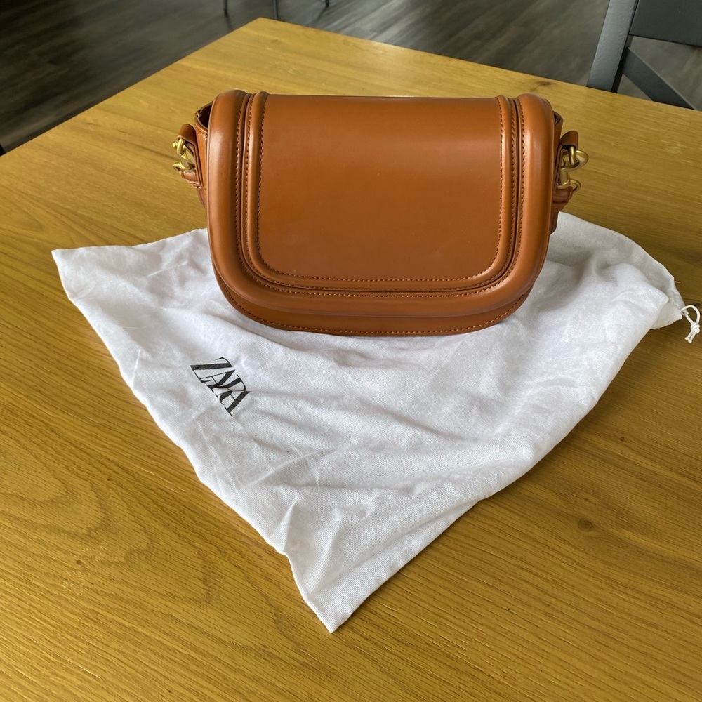NWT Zara Tan Crossbody Saddle Bag with Dust Bag - Picture 3 of 7